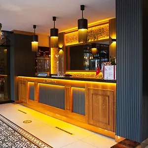 ** Hotel Emirtimes Kadikoey Turcia